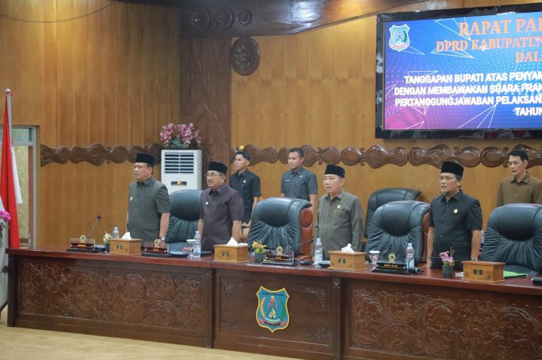 DPRD Tanjab Barat Gelar Paripurna Penyampaian Nota Pengantar 2 Raperda Usulan Pemkab Dan 3 Raperda Inisiatif DPRD Tanjab Barat