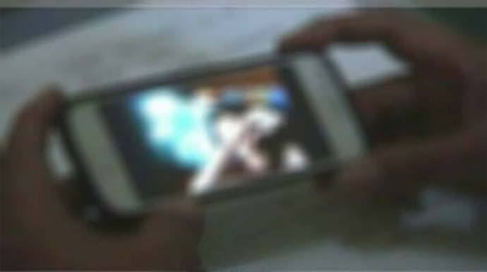 Remaja Terjaring Razia di Hotel, Sempat Rekam Video Mesum Pakai Ponsel Remaja Terjaring Razia di Hotel, Sempat Rekam Video Mesum Pakai Ponsel