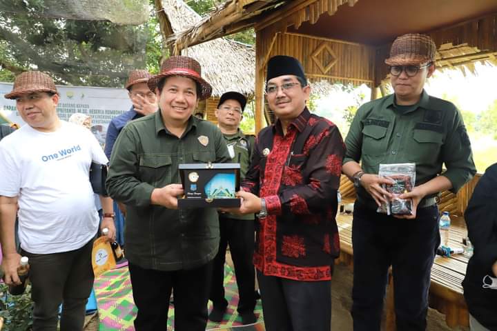 Bupati Tanjabbar Dampingi Kungker Ditjen PSKL Kementerian LHK di Rendah Mendaluh 