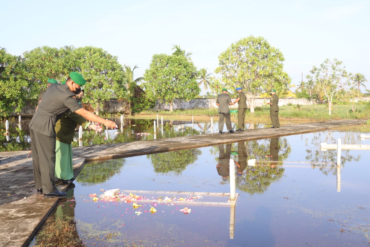Peringati Hari Juang TNI-AD, Dandim Pimpin Upacara Ziarah dan Tabur Bunga di TMP