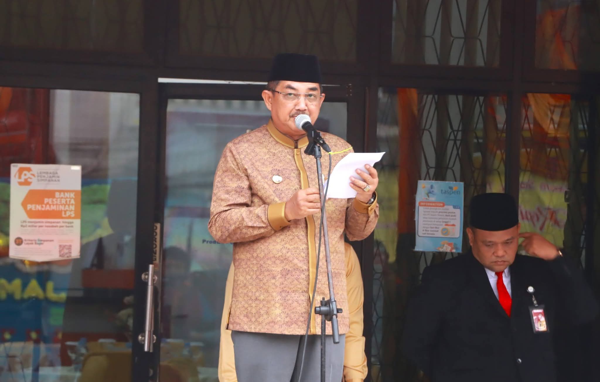 Bupati Pimpin Upacara HUT ke-63 Bank Jambi di Kuala Tungkal