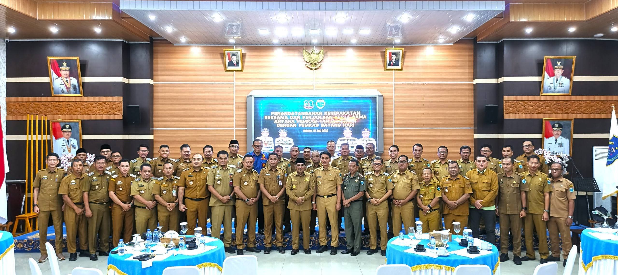 Bupati Tegaskan Komitmen Sinergi Antar Daerah Lewat Penandatanganan Kerja Sama Strategis dengan Pemkab Batang Hari