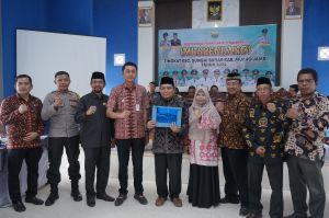 Anggota DPRD Muarojambi Hadiri Pembukaan Musrembang Anggota DPRD Muarojambi Hadiri Pembukaan Musrembang