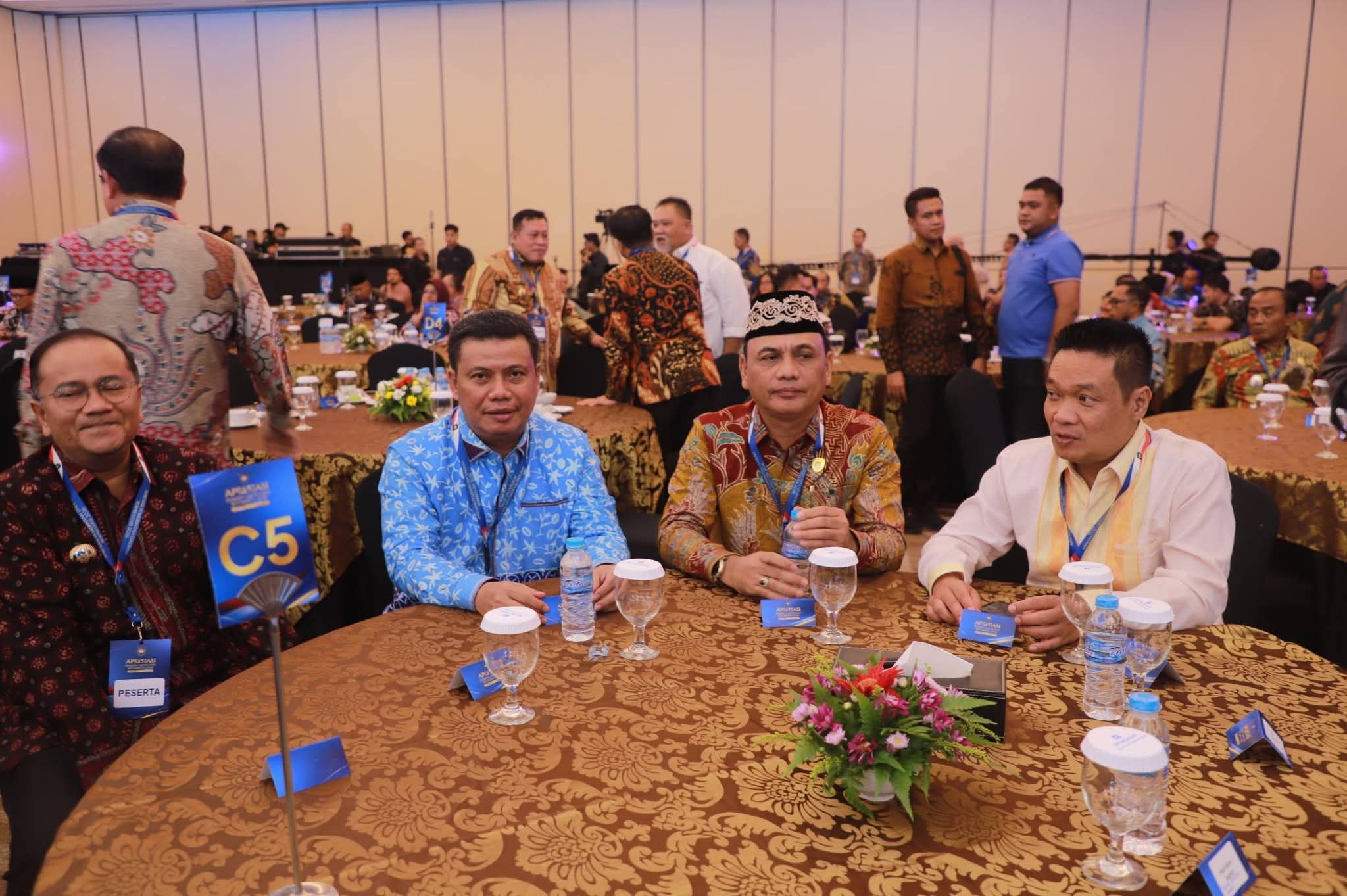 Wabup Hadiri Malam Apresiasi Pemerintah Daerah Berprestasi 2026