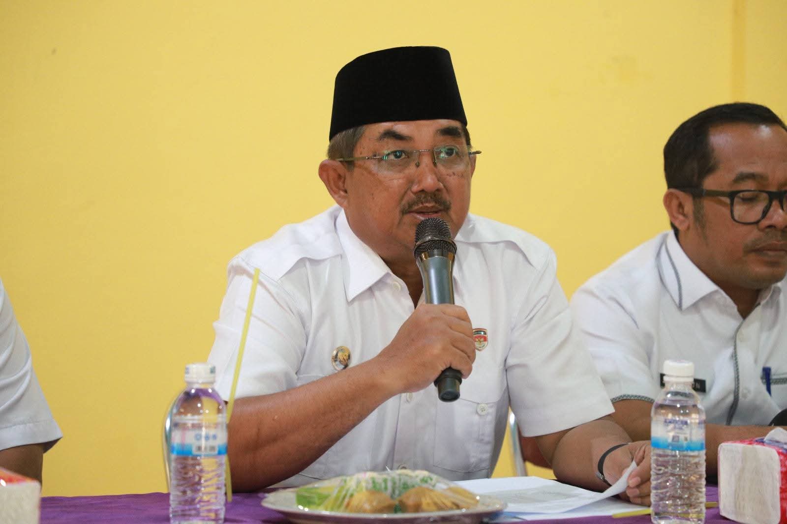 Bupati Tanjabbar Tegaskan Program Bedah Rumah Jadi Prioritas