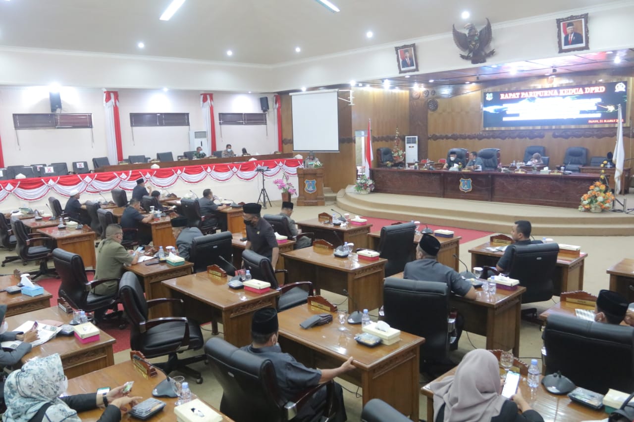 DPRD Tanjab Barat Gelar Rapat Paripurna Pertama DPRD Tanjab Barat Gelar Rapat Paripurna Pertama