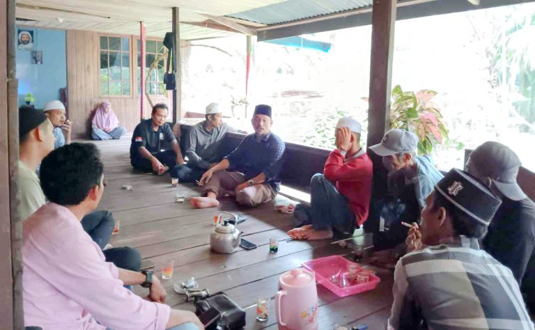 Ucok Mora Gelar Reses Ke - Tiga Tahun Di Desa Kuala Kahar