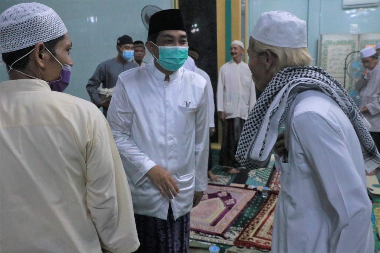 Malam Terakhir Ramadhan 1442 H, Bupati dan Forkopimda Tarawih Berjamaah di Mesjid Agung