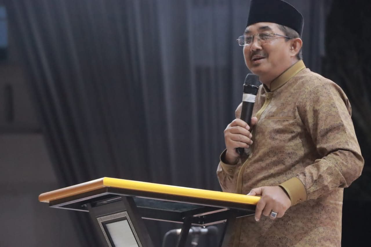 Bupati Hadiri Haflah Santri Ponpes Al Baqiyatush Shalihat Bupati Hadiri Haflah Santri Ponpes Al Baqiyatush Shalihat