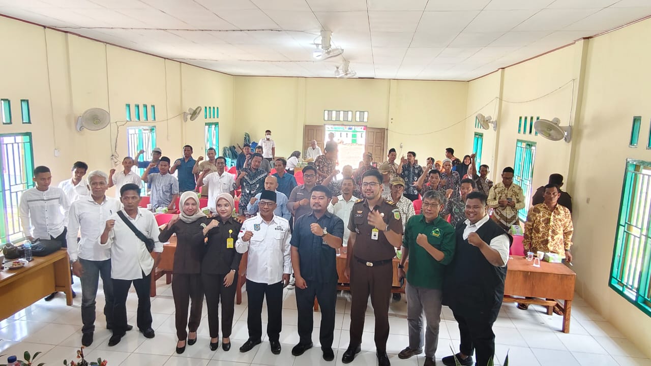 Perkuat Pemahaman Hukum Masyarakat Desa, Bagian Hukum Setda Tanjabbar Gandeng Kejari dan PN Lakukan Penyuluhan Hukum Terpadu