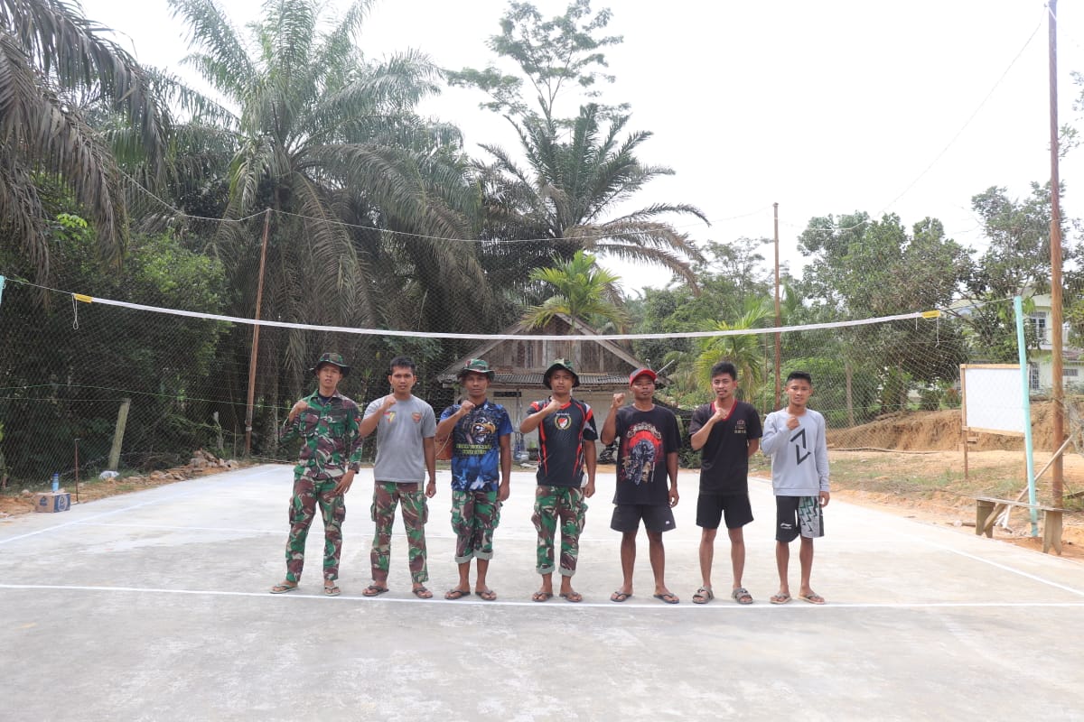 Pembuatan Lapangan Voli Jadi Sasaran Fisik Tambahan TMMD Kodim 0419/Tanjab