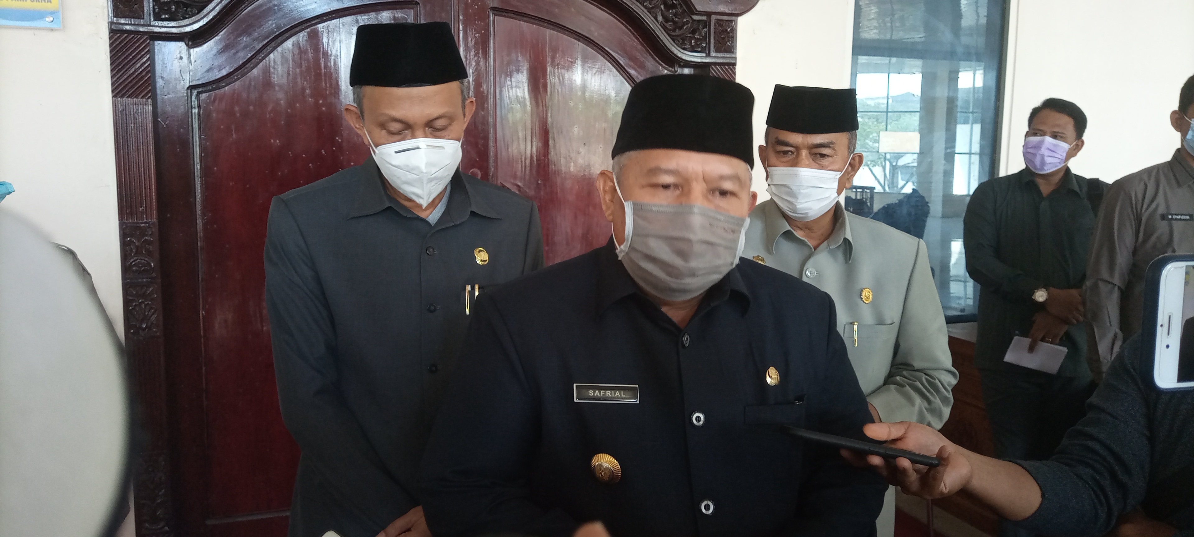 Struktur APBD Berubah, Bupati Wall Out Saat Paripurna Terakhir Pembahasan APBD Tanjabbar 2021