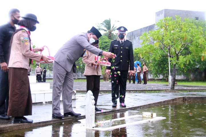 Pemkab Tanjab Barat Gelar Upacara Peringati Hari Pahlawan 2021