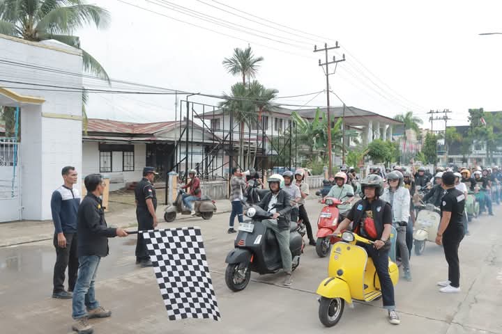Bupati Tanjabbar mengikuti kegiatan Road to Kajanglako XIII “Bevespa Besame”