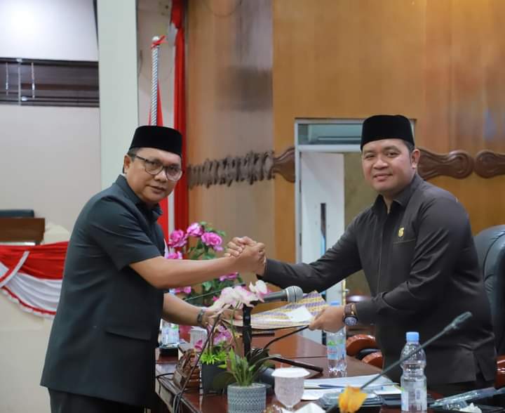 Rapat Paripurna DPRD, Pj Sekda Sampaikan Nota Pengantar Rancangan Perubahan KUA dan PPAS APBD 2024