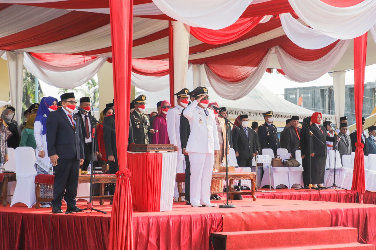 Pemkab Tanjabbar Gelar Upacara Peringatan HUT RI Ke-77 Perdana di Alun-Alun Kualatungkal