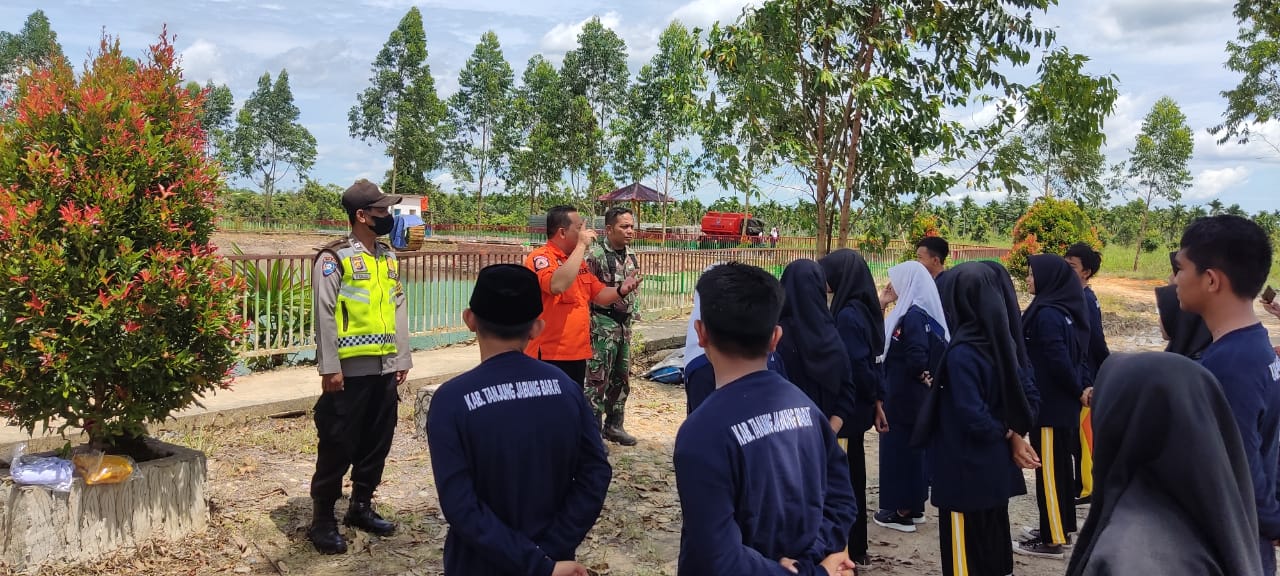  Sosialisasi dan Simulasi Sekolah Aman Bencana, BPBD Tanjabbar Gandeng PetroChina, IGI serta Komunitas Literasi 