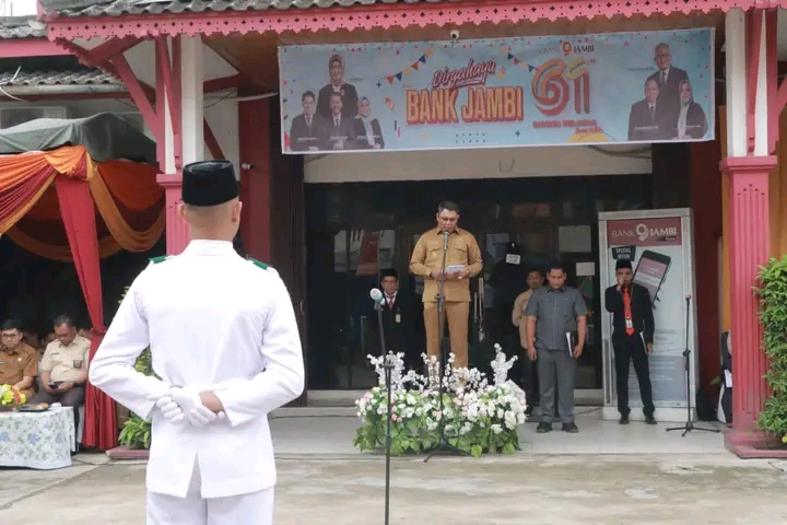 Wakil Bupati Tanjab Barat Pimpin Upacara Perayaan HUT ke-61 Bank 9 Jambi Cabang Kuala Tungkal