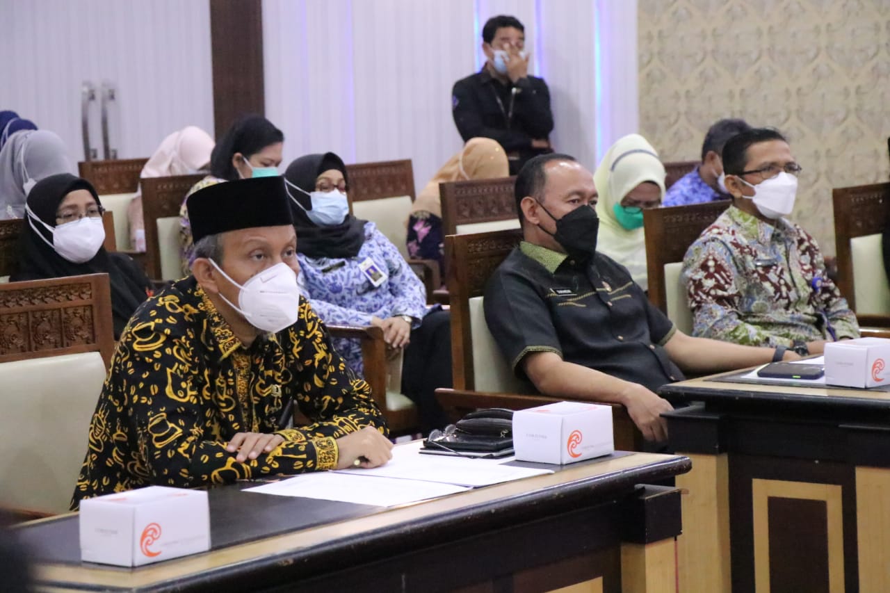 Hadiri Rapat Evaluasi Penanganan Covid-19, Sekda Minta Pemprov Buat SOP Pemetaan Kewenangan