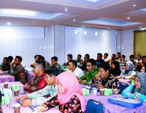 Wakil Bupati Tutup Secara Resmi Kegiatan Pembinaan Peningkatan Kapasitas Aparatur Pemerintah Desa Kabupaten Tanjab Barat