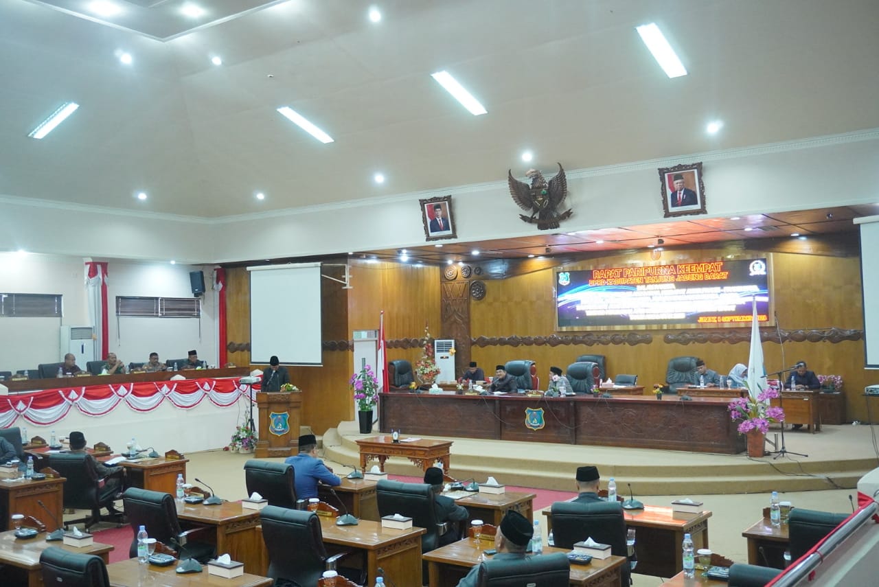 DPRD Tanjabbar Gelar Paripurna ke Empat, Raperda Tentang Perubahan APBD TA 2023